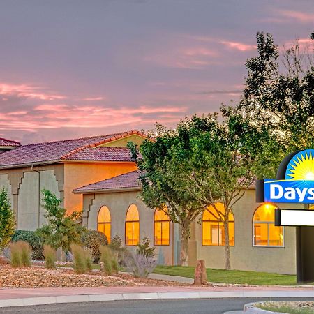 Days Inn By Wyndham Rio Rancho Extérieur photo