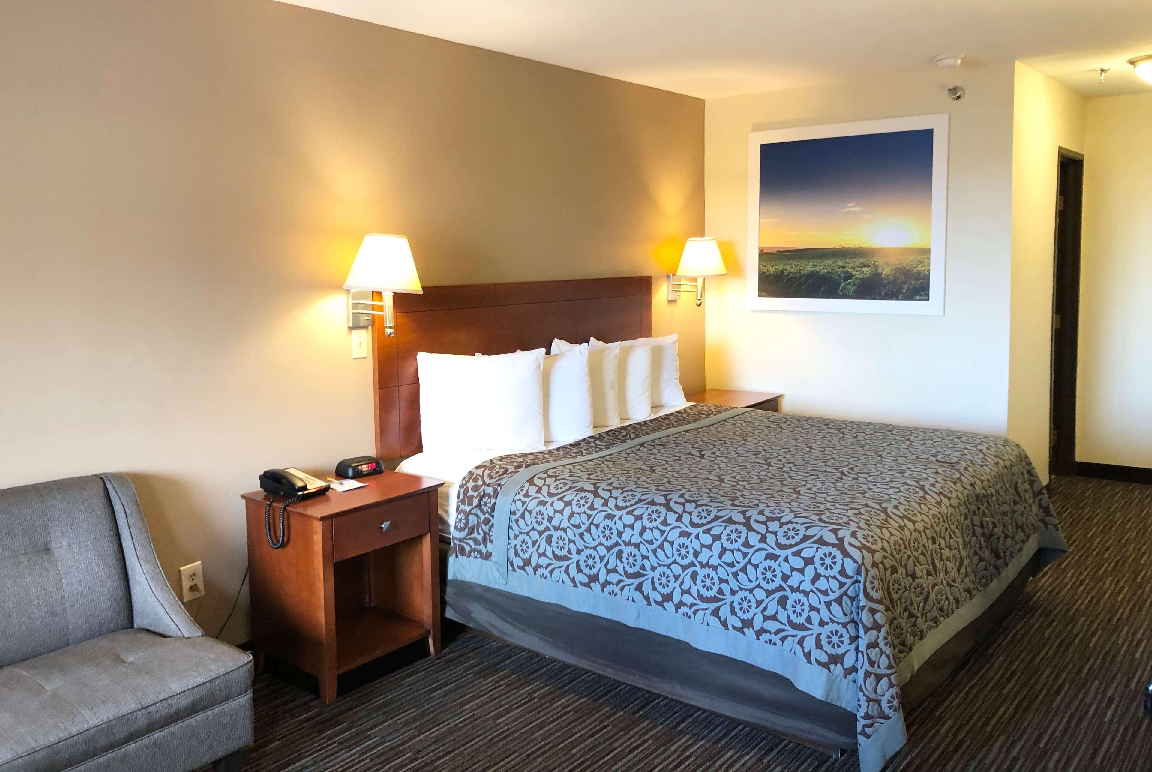 Days Inn By Wyndham Rio Rancho Extérieur photo