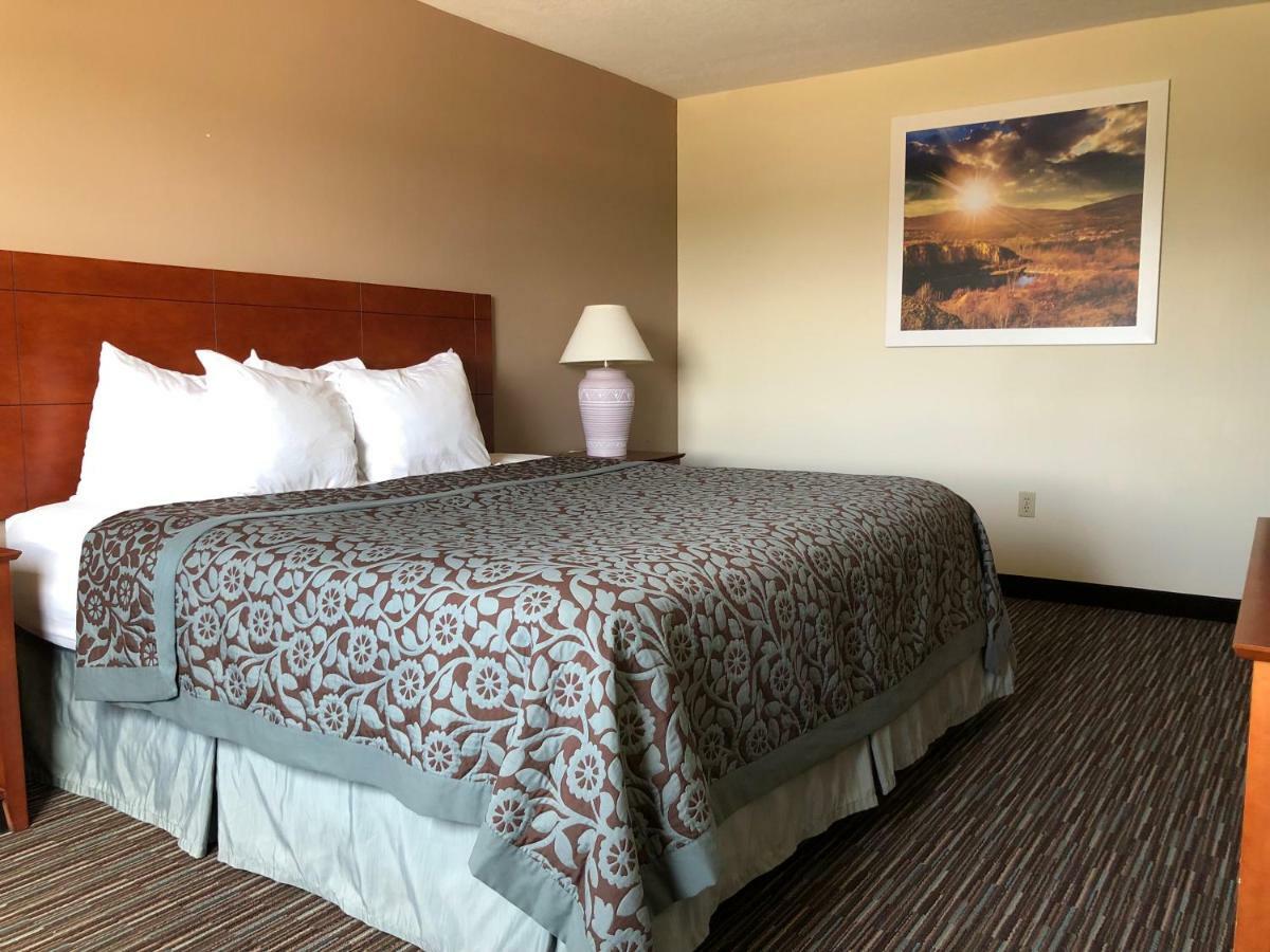 Days Inn By Wyndham Rio Rancho Extérieur photo